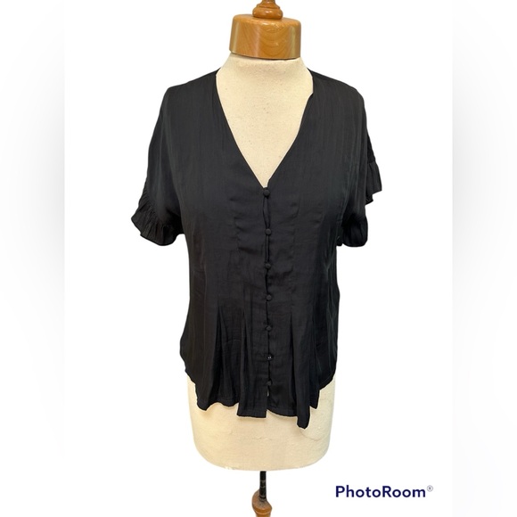 Anthropologie Tops - Anthropologie Dolan Left Coast Mitzi ruffle dolman sleeve button down blouse